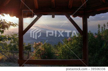 Greek portrait of everyday life in Thessaloniki 39506336