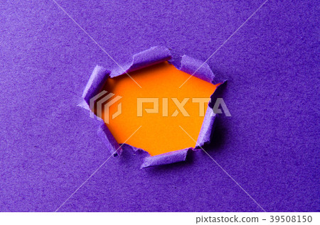 Torn paper with blank space for your message 39508150