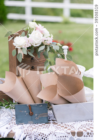 Wooden vintage Dresser, with flower decoration in 39508319