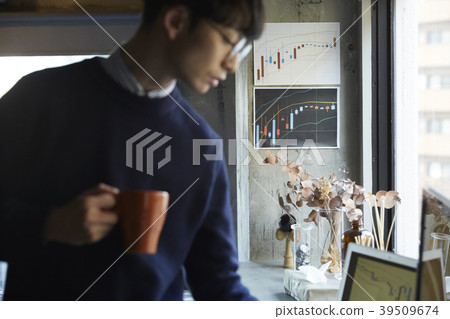 Businessman stock trading 39509674
