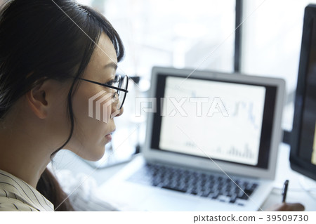 Business woman Business woman 39509730