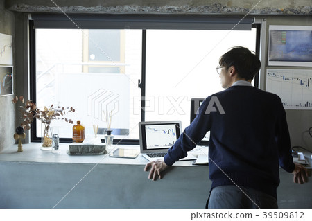 Businessman stock trading Businessman stock trading 39509812