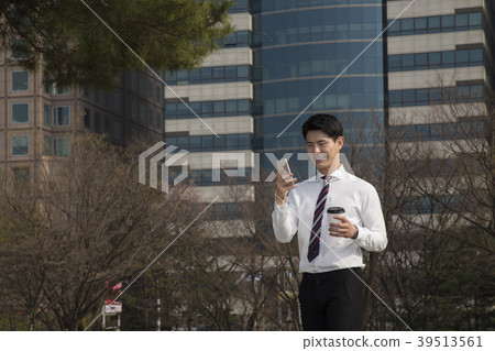 Businessman Businessman 39513561