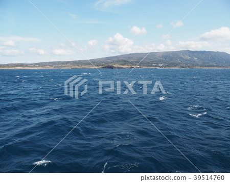 izu-Oshima  39514760