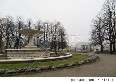 Warsaw's Saski Park, Tomb of the Unknown Soldier (Saxon Garden of Warszwa) Warsaw's Saski Park, Tomb of the Unknown Soldier (Saxon Garden of Warszwa) 39515123
