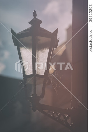 Street lamp in the daylight of the city Street lamp in the daylight of the city 39515298