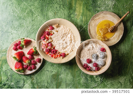 Rice porrige with berries Rice porrige with berries 39517501