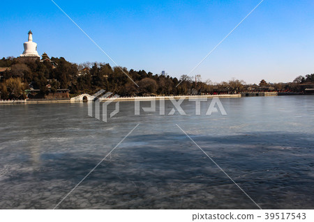 Beijing Beihai Park Beijing Beihai Park 39517543