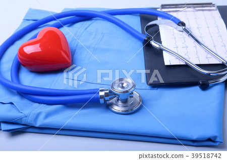 Medical stethoscope, patient medical history list Medical stethoscope, patient medical history list 39518742