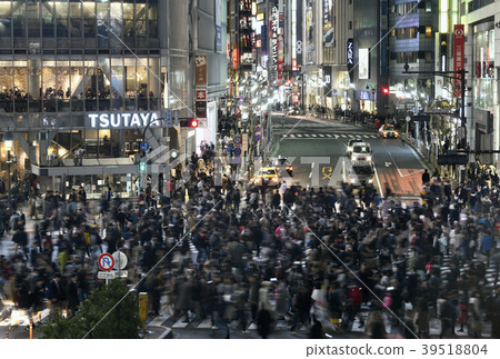 在日本的東京都市風景在Shibuya的爭奪交叉點 39518804