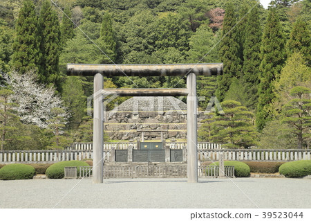 Musashi Tomb Cemetery (Tama Goto) Showa Emperor Musashino Tomb 39523044