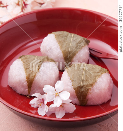 Cherry blossom 39527754