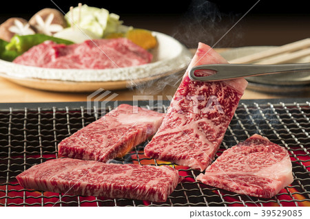 Grilled meat Grilled meat 39529085