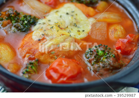 燉雞配番茄 燉雞配番茄 39529987