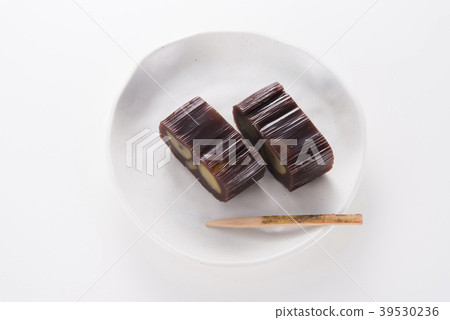 Chestnut steamed sheepskin 39530236