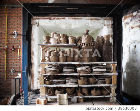 ceramic art & crafts production study in kiln 39530308