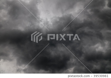 Heavy clouds 3: 2 39530981