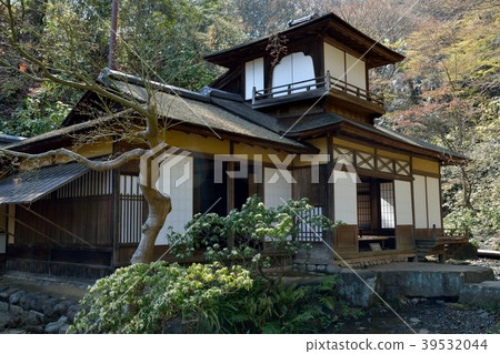 Hakuhakuen聽力拍賣行 39532044