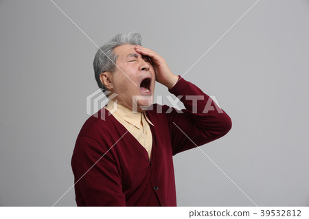 Asian man's facial expression, senior, middle-aged, senior, close-up, health, impression, emotion Asian man's facial expression, senior, middle-aged, senior, close-up, health, impression, emotion 39532812