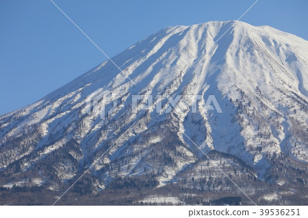 Mt. Yotei seen from Kutchan Town, Hachiman Parking Lot 39536251