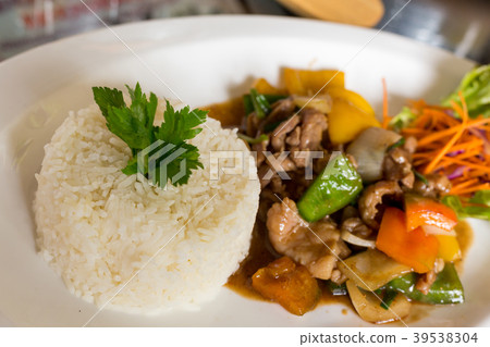 Stir Fried Green Chili with pork Stir Fried Green Chili with pork 39538304