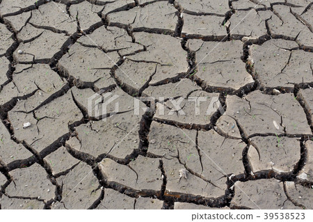 Broken soil 39538523