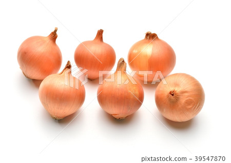 Caution: Small scratches and small trash remain on the white background. Pekolos (petit onion), small onions, vegetables. 39547870