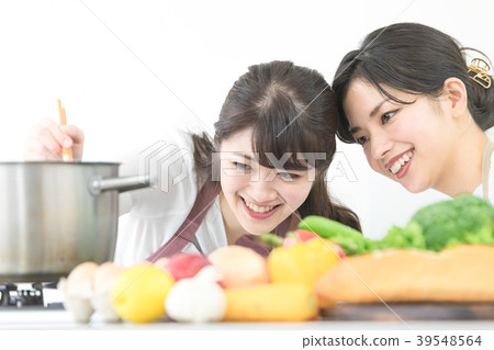 Women's lifestyle cooking class Women's lifestyle cooking class 39548564