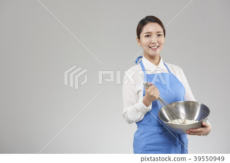 housewife housewife 39550949