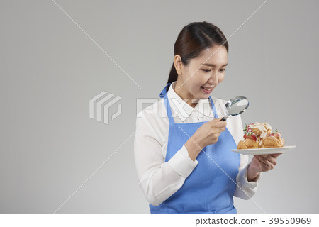 housewife housewife 39550969