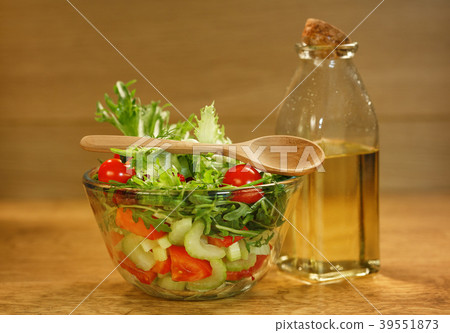 Bowl of salad with fresh vegetables Bowl of salad with fresh vegetables 39551873