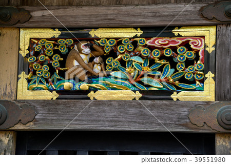 Three monkeys Three monkeys 39551980