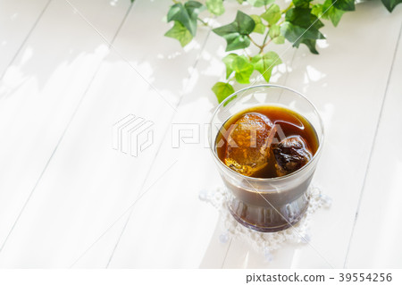 Iced coffee on the terrace Iced coffee on the terrace 39554256