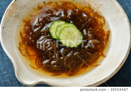 Mozuku（mozuku醋/ mozuku / mozuku醋），來自沖繩縣的原始mozuku製成的mozuku醋。 39554487