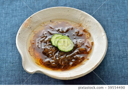 Mozuku（mozuku醋/ mozuku / mozuku醋），來自沖繩縣的原始mozuku製成的mozuku醋。 39554490