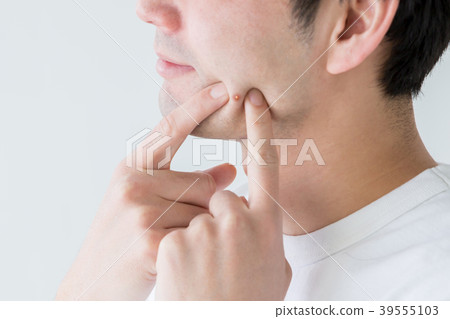 Men who crush acne Men who crush acne 39555103