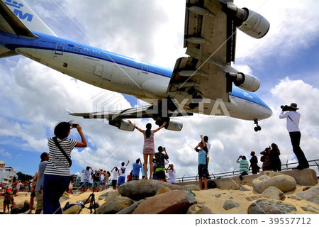 一架飛機 39557712