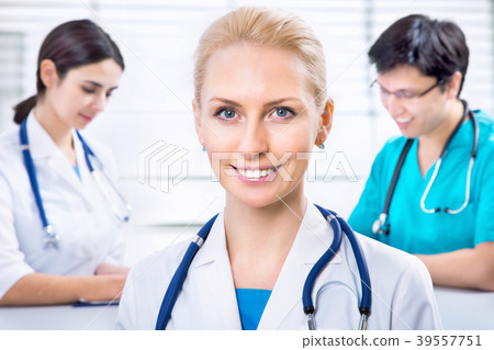 Medical doctors Medical doctors 39557751
