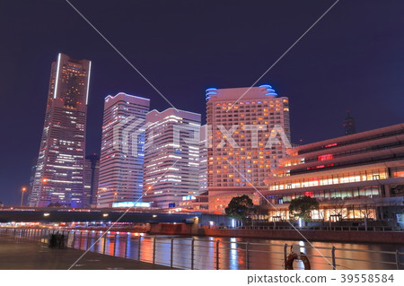 港區未來的夜景 39558584