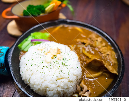豬肉炒蔬菜咖哩飯 39559140