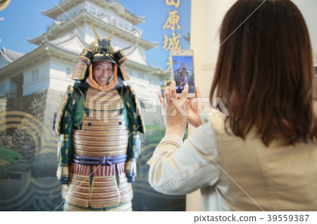 Senior couple enjoying Odawara Castle sightseeing Senior couple enjoying Odawara Castle sightseeing 39559387