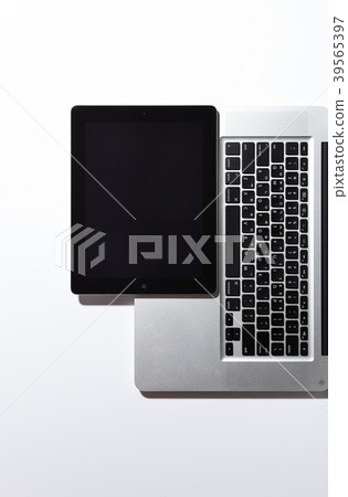 iPad,筆記本電腦 iPad,筆記本電腦 39565397