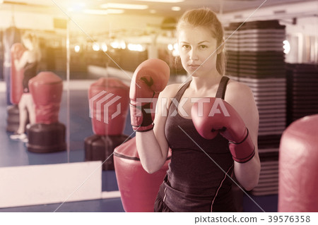 Portrait of woman boxer Portrait of woman boxer 39576358