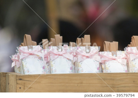 wedding gift for guest 39579794
