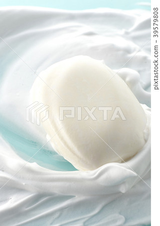 肥皂玩泡泡 39579808