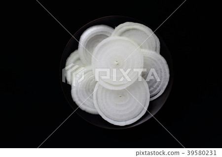 Slice of onion 39580231