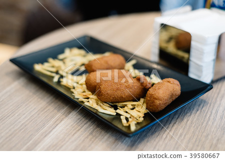Close up of croquettes with potatoes 39580667