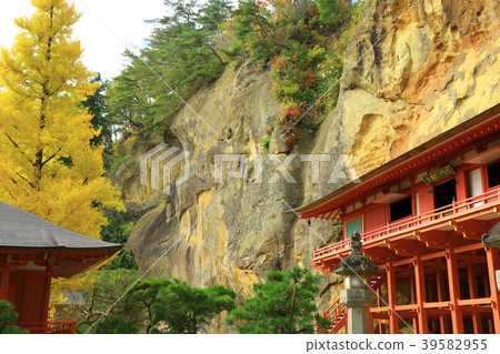 平泉達谷之岩屋毗沙門堂岩佛 黃葉 39582955