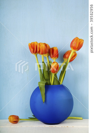 Tulips in a blue vase Tulips in a blue vase 39582956
