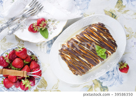 chocolate caramel cheesecake  39586350